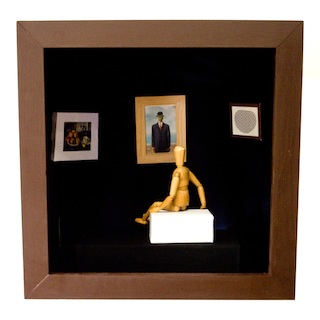 Vignette Cassirer: Vitrine Kunst (Prototyp)